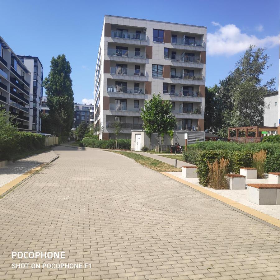 First -- Green Zoliborz Apartment 4 Варшава Екстер'єр фото